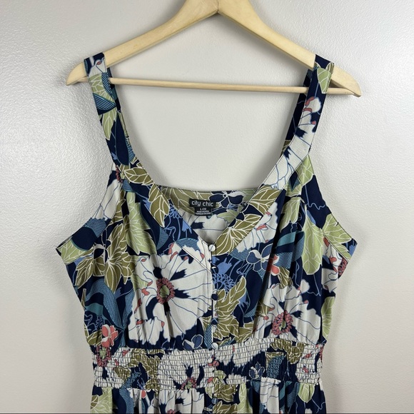 City Chic Button Front Floral Maxi Dress Size Large (20) Front Slit Sleeveless - Picture 4 of 10